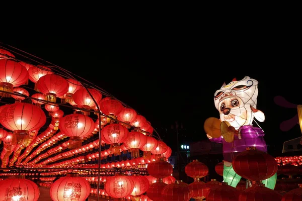 Menschen Besuchen Eine Laternenmesse Zum Frühlingsfest Oder Chinesischen Mondneujahr Kreis — Stockfoto