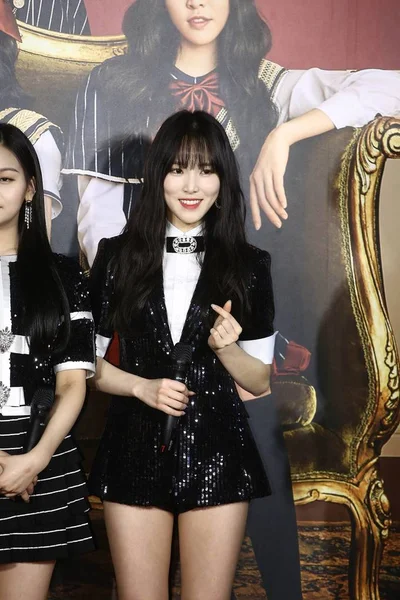 Membro Girl Group Sul Coreano Gfriend Participa Uma Conferência Imprensa — Fotografia de Stock