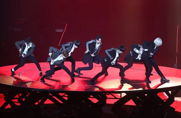Tayvan Dışarı Üye Güney Grup Super Junior Gerçekleştirmek Bir Konserde — Stok fotoğraf