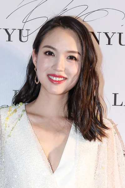 Chiński Model Aktorka Zhang Zilin Przybywa Czerwonym Dywanie Pokaz Mody — Zdjęcie stockowe