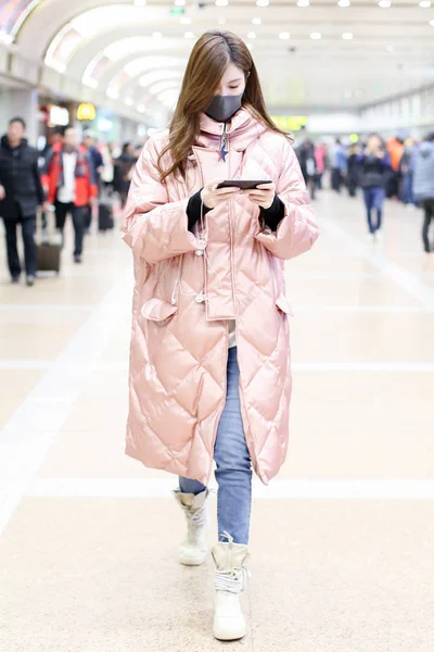 Chinese Model Sui Pictured Beijing Capital International Airport Beijing China — Stock Photo, Image