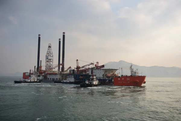 Veduta Aerea Delle Due Piattaforme Perforazione Petrolifera Offshore Shengli New — Foto Stock