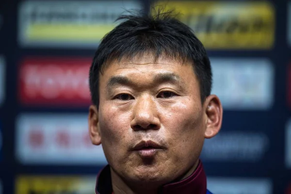 Pelatih Kepala Sung Hwan Dari Korea Selatan Jeju United Menghadiri — Stok Foto
