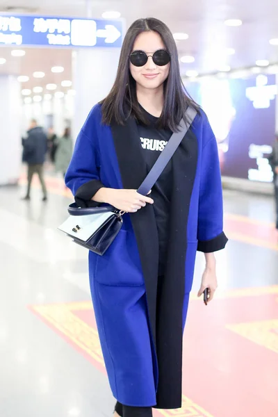 Modella Attrice Cinese Zhang Zilin Fotografata All Aeroporto Internazionale Beijing — Foto Stock