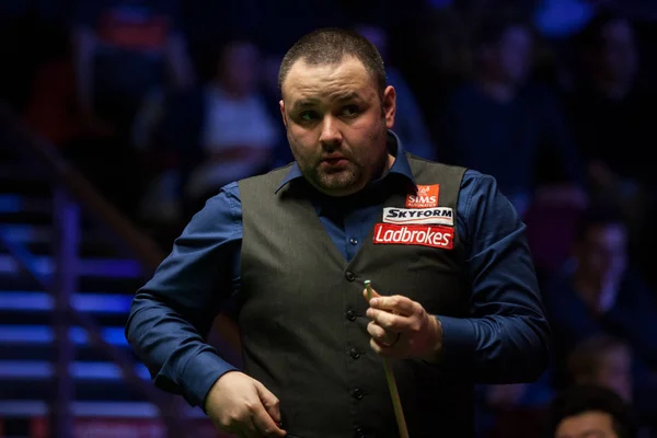 Stephen Maguire Escocia Marca Señal Mientras Considera Tiro Hang China — Foto de Stock