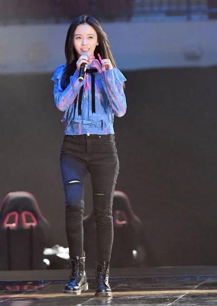 Chinese Zangeres Actrice Jingyi Woont Een Mobiele Spel Competitie Als — Stockfoto