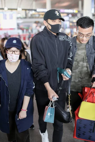 Chinese Singer Actor Huang Zitao Better Known Tao Arrives Beijing — Stock Photo, Image