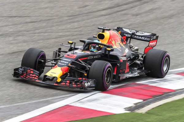 Kierowcy Australijski Daniel Ricciardo Red Bull Racing Wołów Jego Samochodu — Zdjęcie stockowe