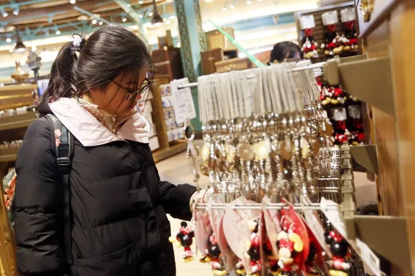 Lojas Meninas Chinesas Para Lembranças Tema Ano Novo Lunar Chinês — Fotografia de Stock