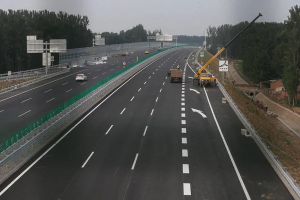 2018년 24일 베이징의 불리는 수도권 고속도로의 퉁저우 — 스톡 사진