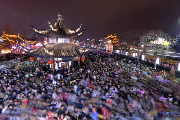 Turistas Residentes Locales Llenan Una Feria Linternas Confucius Temple Resort —  Fotos de Stock