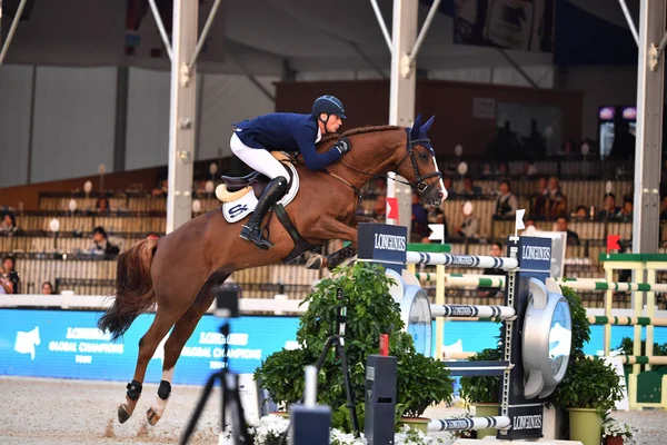 Cavalier Participe Grand Prix Longines Contre Montre Avec Saut Large — Photo