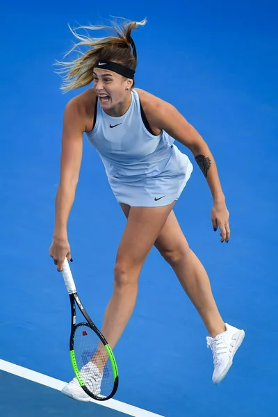 Симона Halep Румунії Подають Проти Aryna Sabalenka Білорусі Своїх Жінок — стокове фото