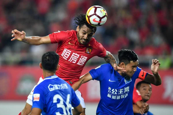 Futebolista Brasileiro Ricardo Goulart Guangzhou Evergrande Lidera Bola Para Fazer — Fotografia de Stock