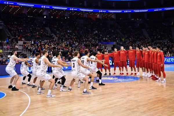 Spelers Van Nieuw Zeeland Voeren Kiwi Haka Dans Vrolijken Hun — Stockfoto