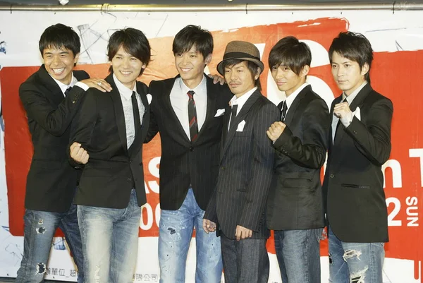 Tchaj Wan Členové Japonské Popové Skupiny Zúčastní Tiskové Konference Jejich — Stock fotografie