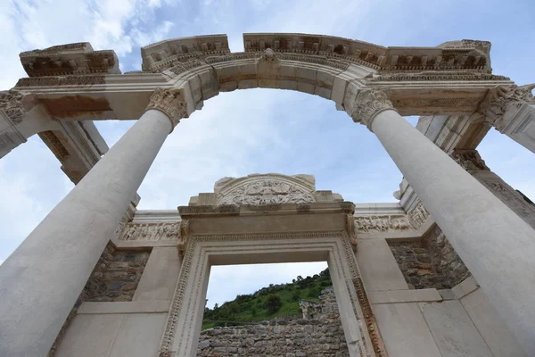 Zříceniny Nacházejí Starověkém Řeckém Městě Ehesus Lzmiru Turecku Března 2018 — Stock fotografie