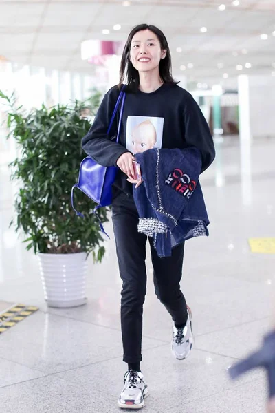 Chinees Model Liu Wen Arriveert Bij Beijing Capital International Airport — Stockfoto