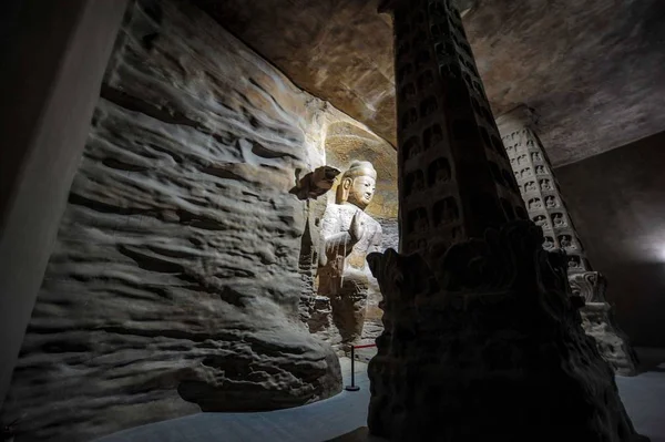 Tisk Plné Velikosti Repliky Buddhistické Sochy Yungang Grottoes Jsou Vidění — Stock fotografie