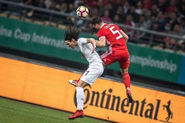 Edinson Cavani Vänster Uruguay Fotboll Team Huvuden Bollen För Att — Stockfoto