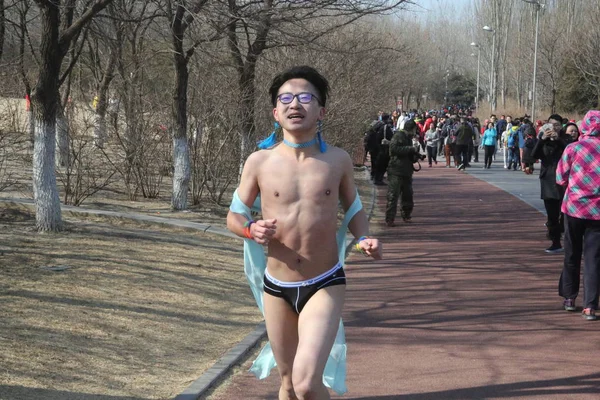 참가자 Undie 이벤트에 베이징 올림픽 공원에서 2018 — 스톡 사진