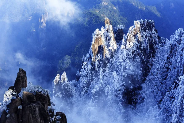 Landskap Täckt Rimfrost Huangshan Mountain Natursköna Plats Huangshan City Östra — Stockfoto