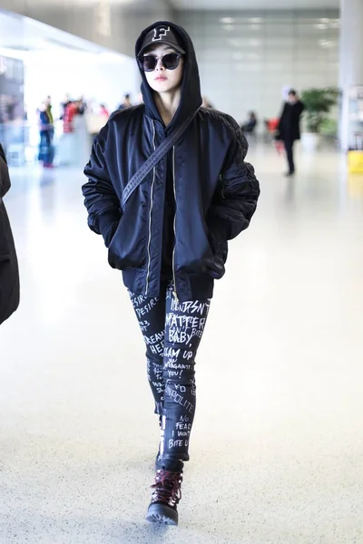 Chinese Zangeres Actrice Victoria Song Song Qian Afgebeeld Shanghai Hongqiao — Stockfoto