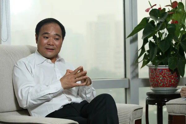 Shufu Presidente Zhejiang Geely Holding Group Ltd Asiste Una Entrevista — Foto de Stock