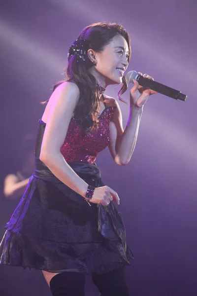 Penyanyi Dan Aktris Jepang Noriko Sakai Tampil Selama Konser Sakai — Stok Foto