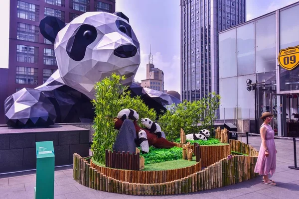 Esculturas Lego Pandas Gigantes Criadas Pelo Artista Nova York Sean — Fotografia de Stock