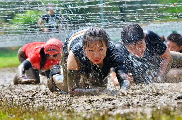 Participantes Participam Corrida Mudder 2018 Corrida Obstáculos Olympic Forest Park — Fotografia de Stock