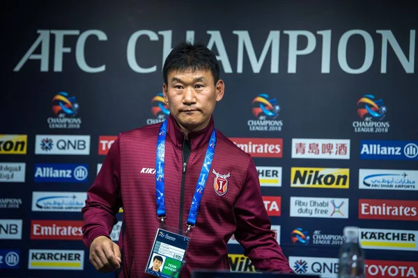 Pelatih Kepala Sung Hwan Dari Korea Selatan Jeju United Menghadiri — Stok Foto