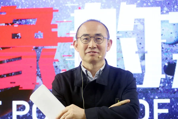 Pan Shiyi Fondatore Presidente Ceo Soho China Mostra Una Sua — Foto Stock