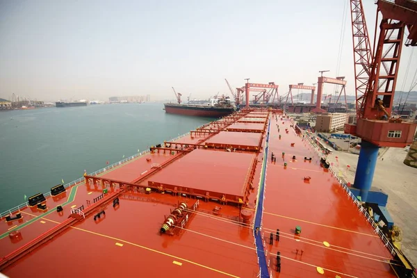 View 400 000 Ton Ore Carrier Ore Tianjin Delivered Brazil — Stock Photo, Image