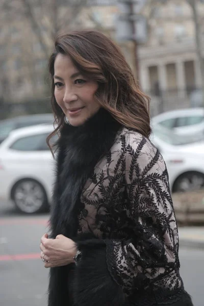 Hongkong Herečka Michelle Yeoh Nebo Yeoh Choo Kheng Přijíždí Shiatzy — Stock fotografie