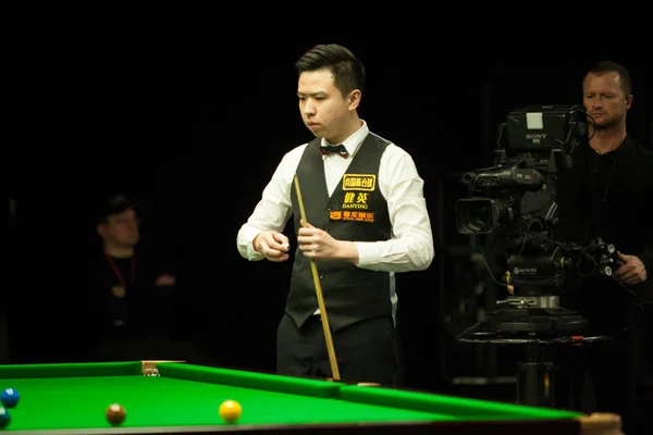 Xiao Guodong Chine Tire Sur Mark Selby Angleterre Lors Premier — Photo