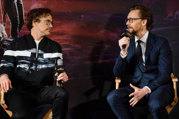 Amerikaans Acteur Zanger Robert Downey Links Engels Acteur Tom Hiddleston — Stockfoto