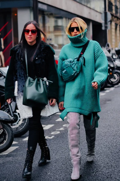 Модний Пішоходів Ходити Вулиці Під Час Париж Fashion Тижня Осінь — стокове фото