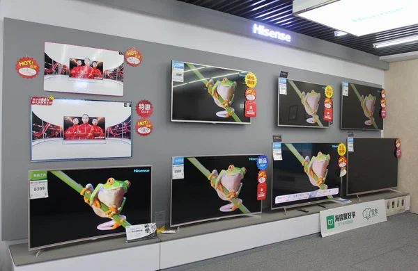 Телевизоры Представлены Магазине Hisense Городе Ухань Центральный Китай Провинции Хубэй — стоковое фото