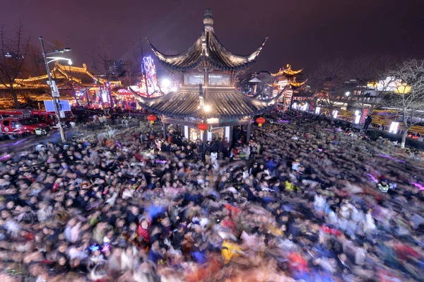 Turisti Residenti Locali Affollano Una Fiera Delle Lanterne Confucius Temple — Foto Stock