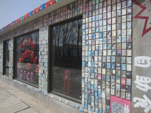 Vue Une Boutique Décorée Cassettes Des Années Dans Ville Rizhao — Photo