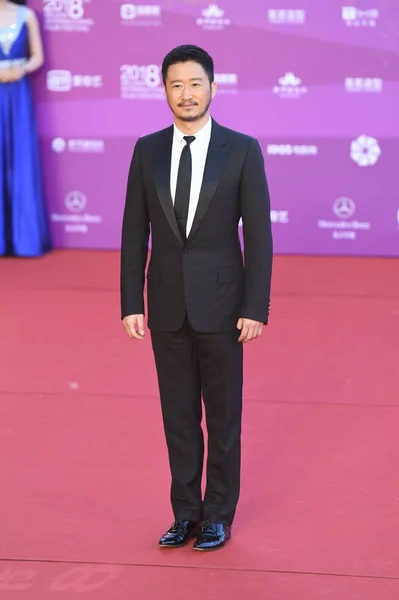 中国演员吴静在 5日在中国北京举行的第八届北京国际电影节开幕式上登上红地毯 — 图库照片