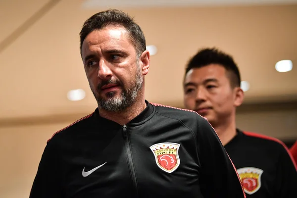 Cheftrainer Vitor Pereira Vom Chinesischen Sipg Bei Einer Pressekonferenz Vor — Stockfoto