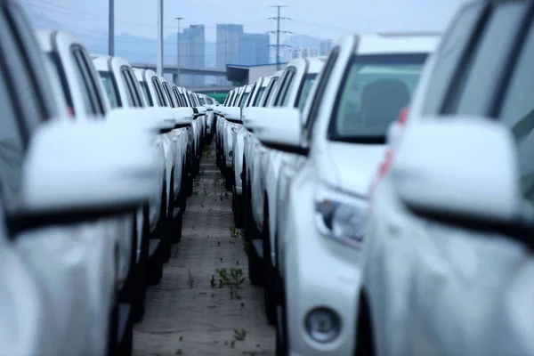Importált Autók Parkolnak Kikötőben Qingdao Qingdao Város Kelet Kínai Shandong — Stock Fotó