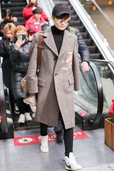 Cantante Chino Yuchun Fotografiado Aeropuerto Internacional Beijing Capital Beijing China — Foto de Stock