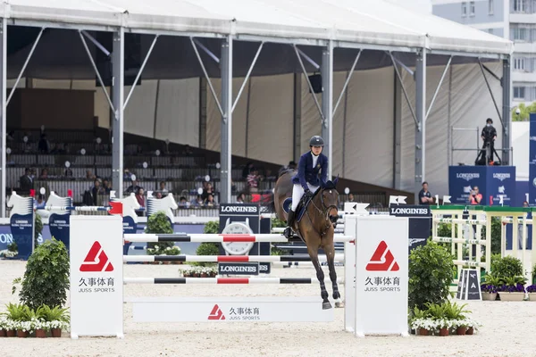 Послугами Кінного Конкурує 60M Bmw Gcl Другий Конкурс Проти Clock — стокове фото