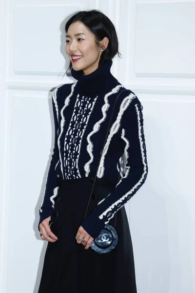 Chinese Model Liu Wen Attends Promotional Event Chanel Coco Crush — Stock Photo, Image