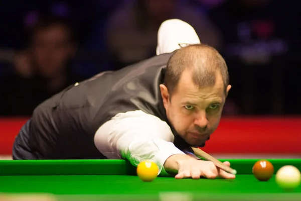 Barry Hawkins Anglii Gra Strzał John Higgins Szkocji Finałowym Meczu — Zdjęcie stockowe