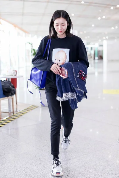 Modelo Chinês Liu Wen Chega Aeroporto Internacional Capital Pequim Pequim — Fotografia de Stock