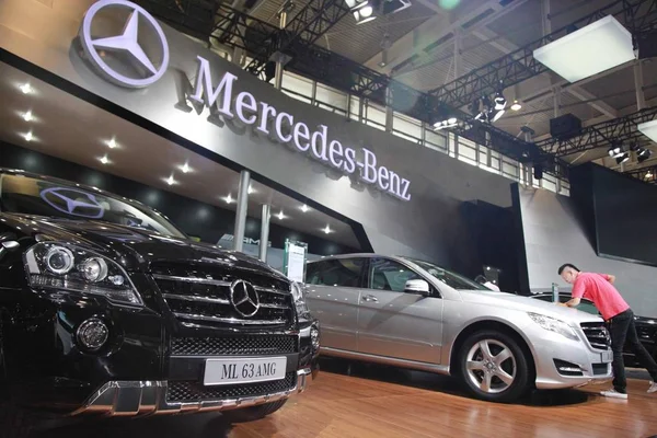 Mercedes Benz Daimler Monter Bil Utställning Nanjing Stad Östra Kina — Stockfoto